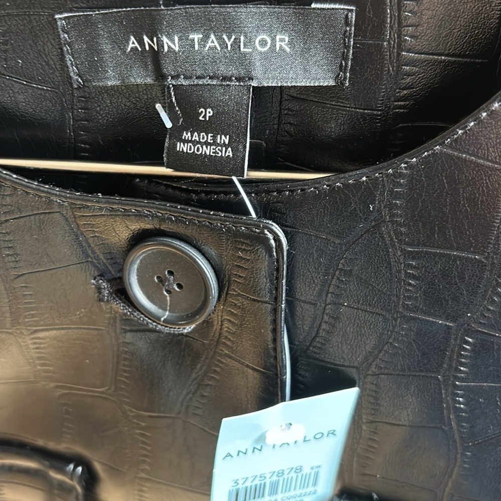 Ann Taylor Croc Faux Leather jacket petite - Picture 6 of 9